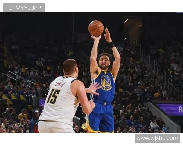 勇士与掘金的巅峰对决库里闪耀时刻再现篮球传奇 勇士与掘金的巅峰对决库里闪耀时刻再现篮球传奇