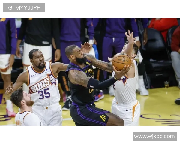 湖人对阵太阳精彩比赛直播全程回顾与分析尽在此处 湖人对阵太阳精彩比赛直播全程回顾与分析尽在此处